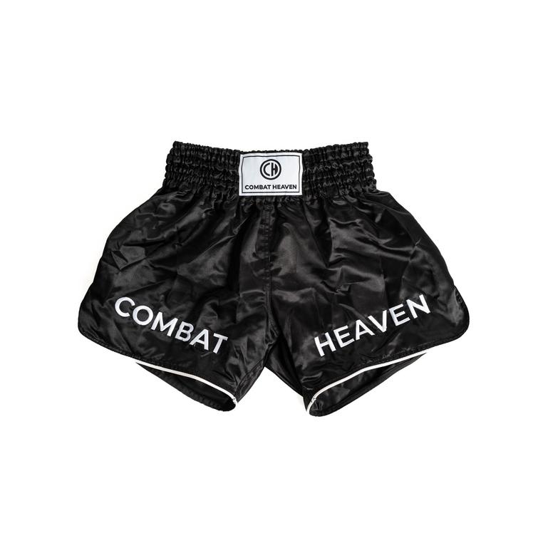 Potkunyrkkeily shortsit